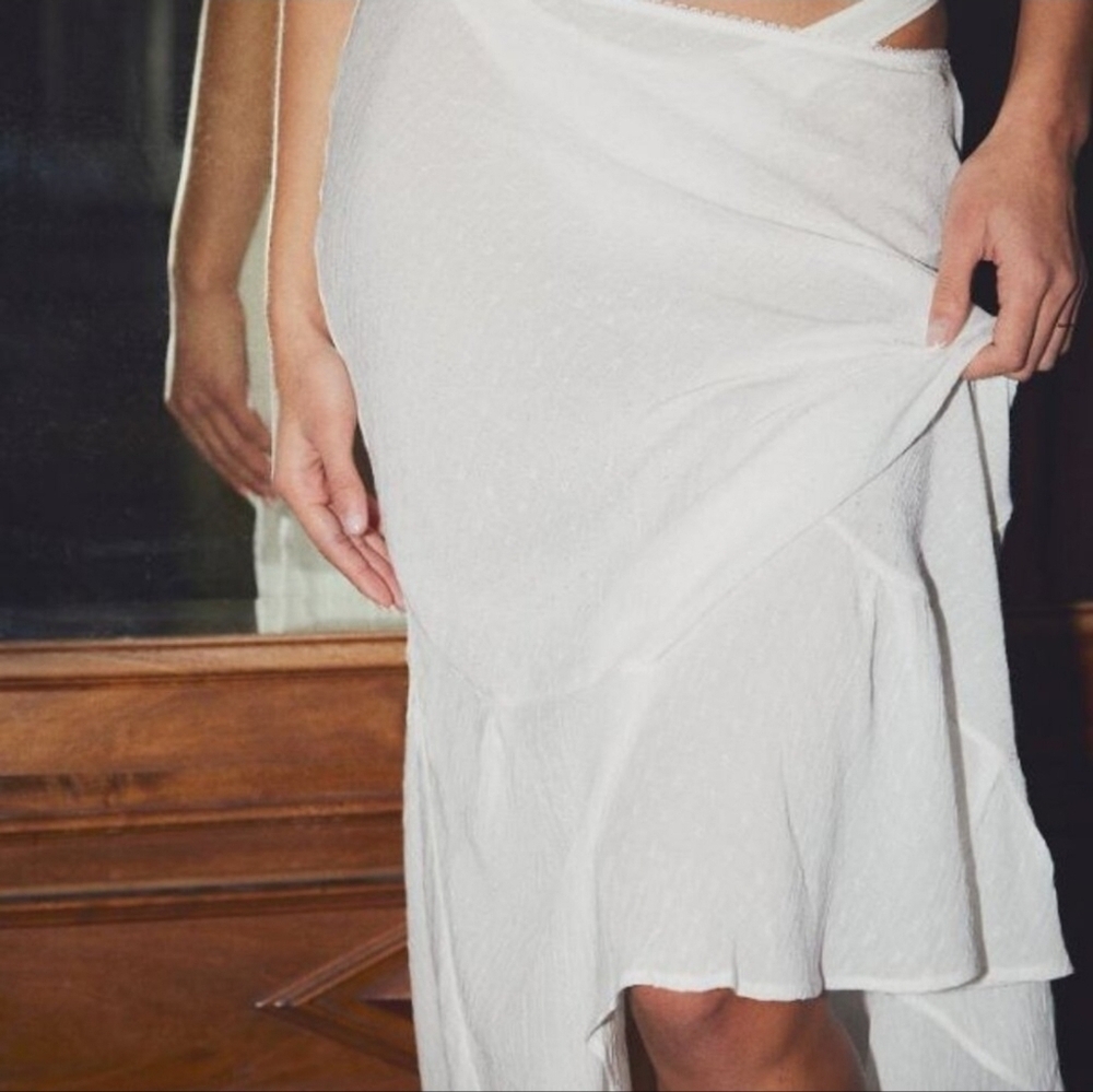 NWT Free People Sweet On You Bias Half Slip, Clean Ivory Sheer, Size Medium - Picture 7 of 10